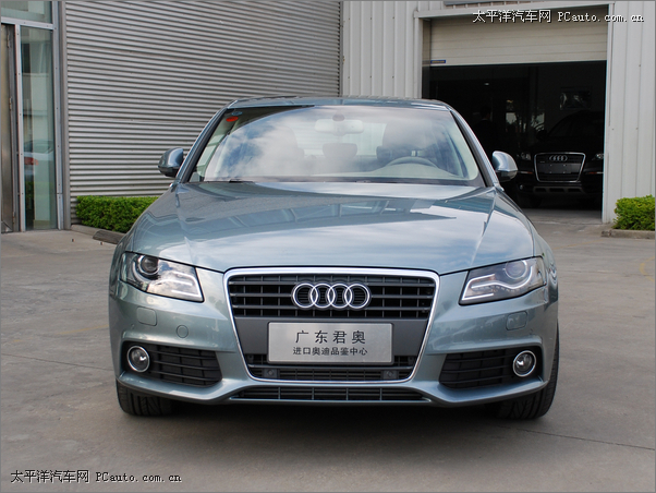 奥迪A4L 2.0TFSI