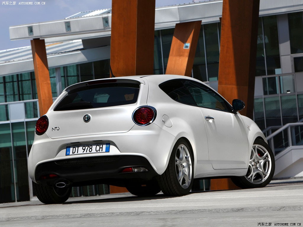 阿尔法罗米欧 ALFA MiTo 2010款 1.4 MultiAir 车身外观373115 点击进入下一页