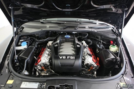 2010款 大众途锐限量版4.2L FSI V8 顶配版 到店实拍