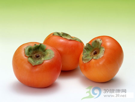哪些水果蔬菜连皮吃会中毒？