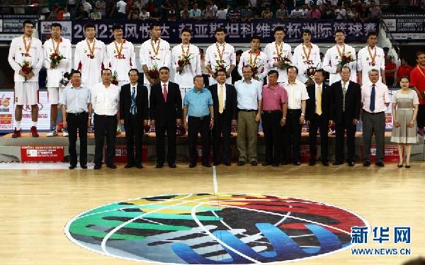 （体育）（3）篮球——斯坦科维奇杯：中国夺冠