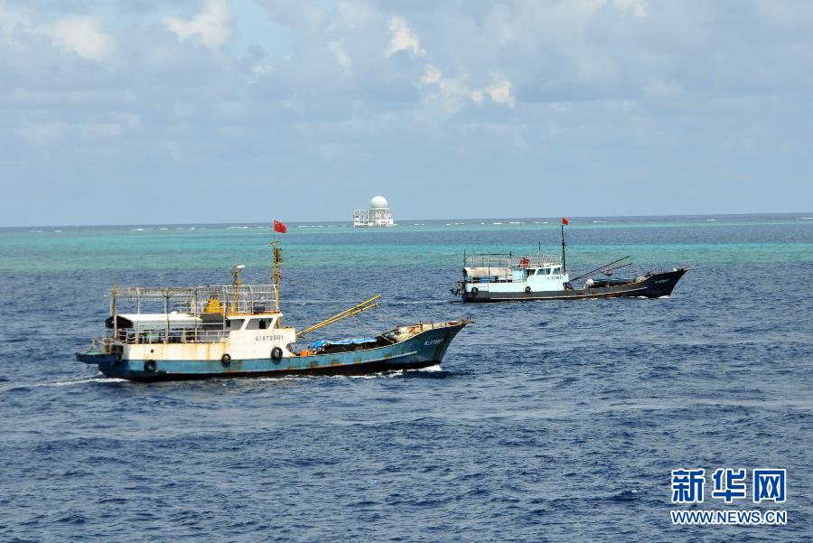 （XHDW）（1）中国渔船船队抵达南沙渚碧礁