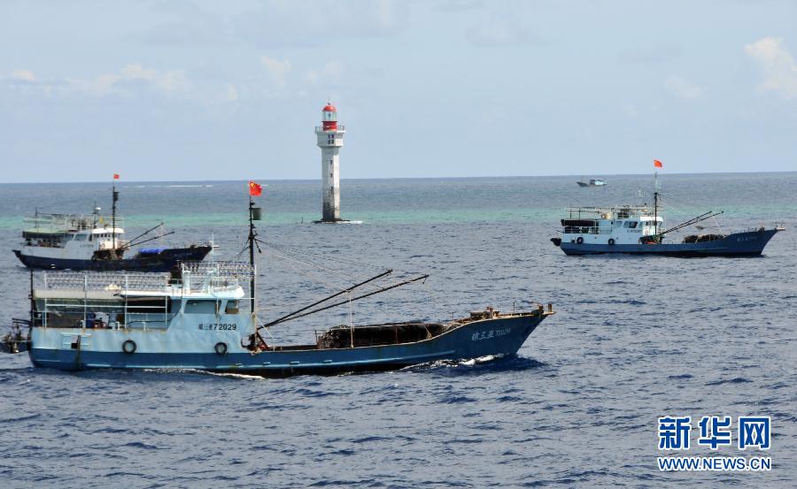 （XHDW）（4）中国渔船船队抵达南沙渚碧礁