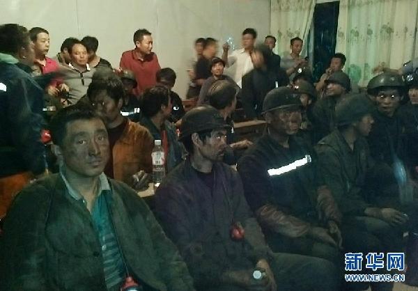 （新华网）（3）贵州普安煤矿冒顶事故已有53人成功获救　仍有5人被困 