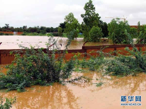 （国际）（4）尼日尔暴雨引发洪水泛滥致47人死亡