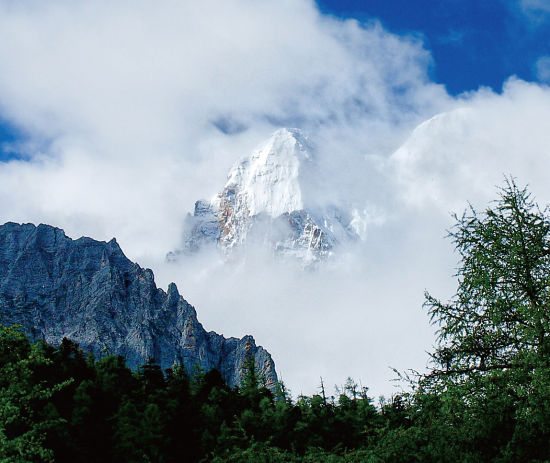 圣洁的雪山