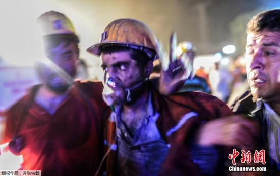 土耳其矿难遇难人数上升至245人 约450人获救