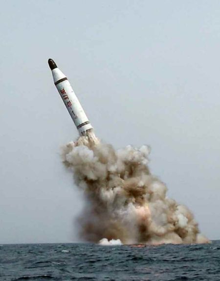 朝鲜战略潜艇近期成功进行了弹道导弹水下试验发射。