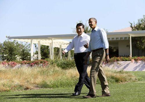 Chinese President Xi Jinping meets with President Barack Obama for the second time on the morning of June 8, 2013 at The Annenberg Retreat at Sunnylands in Rancho Mirage, California. [Photo/Xinhua]